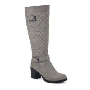 White Mountain Damask Quilted Tall Heel boots Size 9